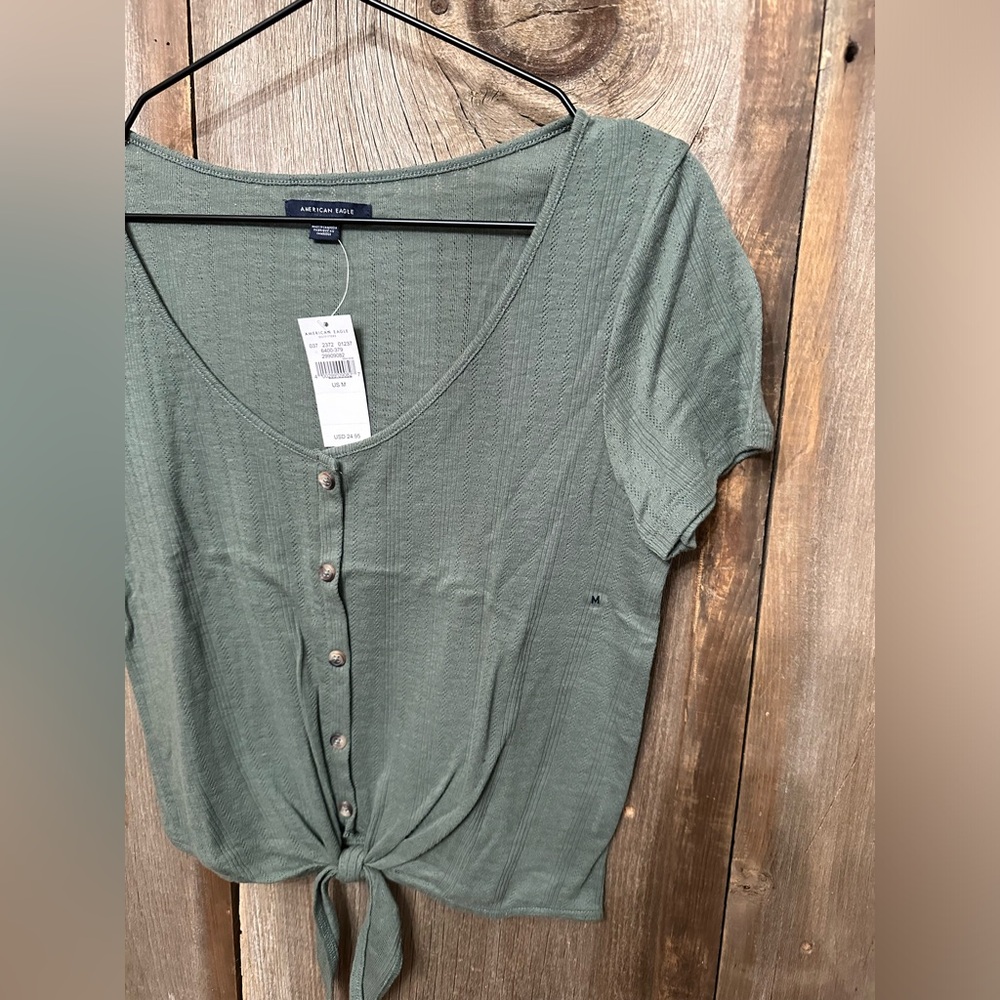 American Eagle Pointelle Button Front Tie Knot T-Shirt in Green Size Medium - Picture 4 of 16